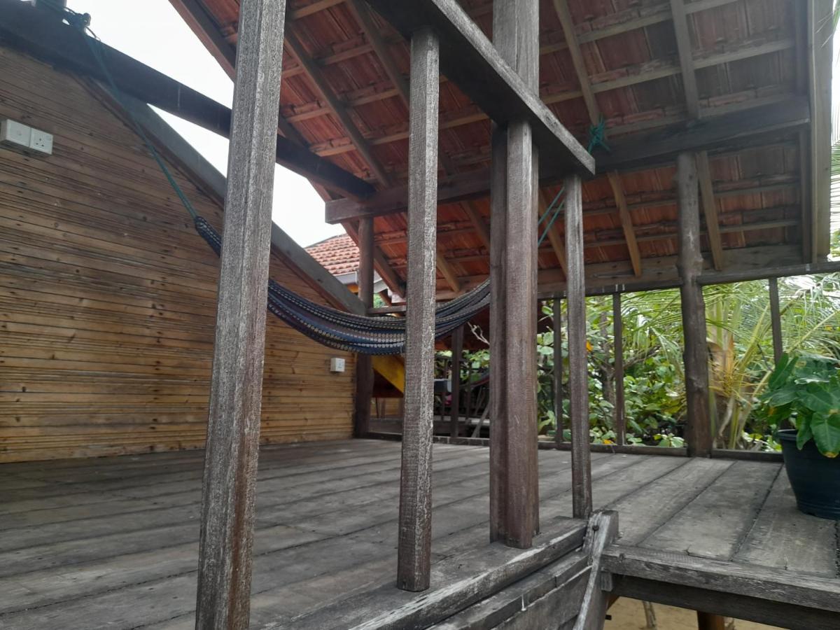 Golden Beach Chalets Arugam Bay Bagian luar foto